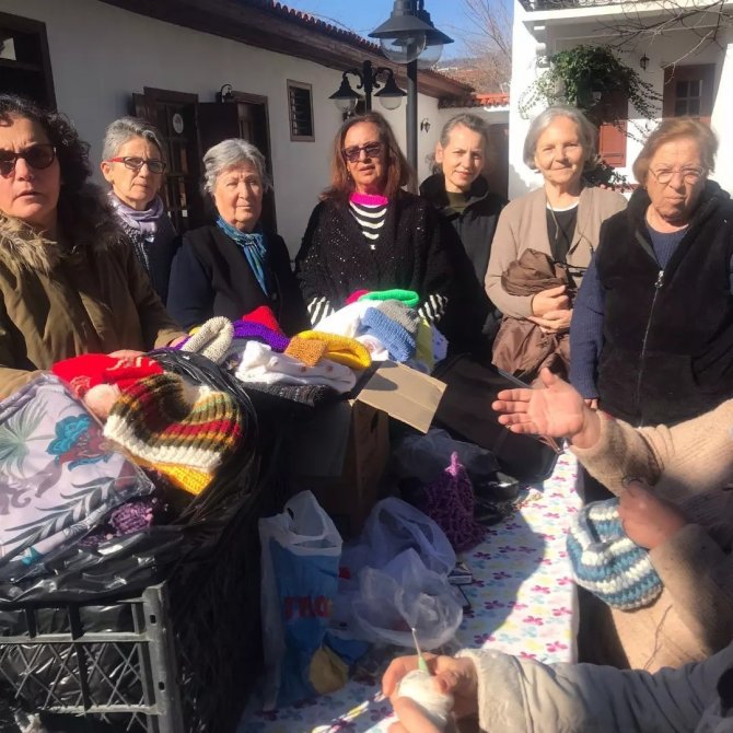 Köyceğizli Elsanatları Kursiyerlerinden Depremzedelere Isıtan Destek