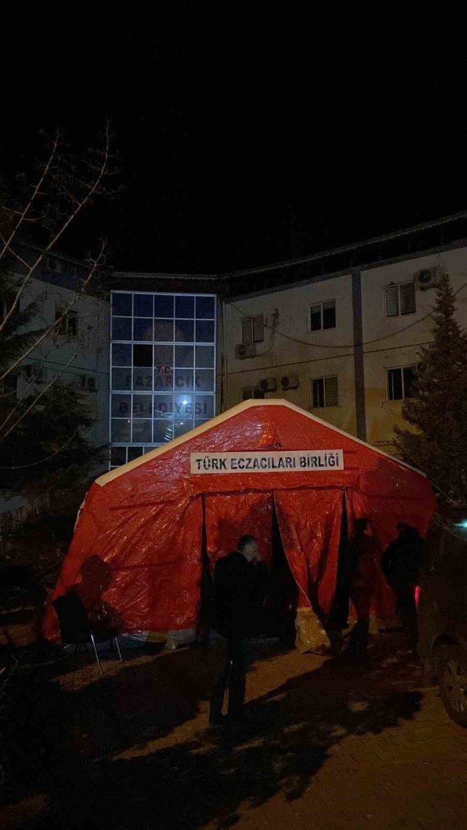 Deprem Bölgesine İlaç Desteği