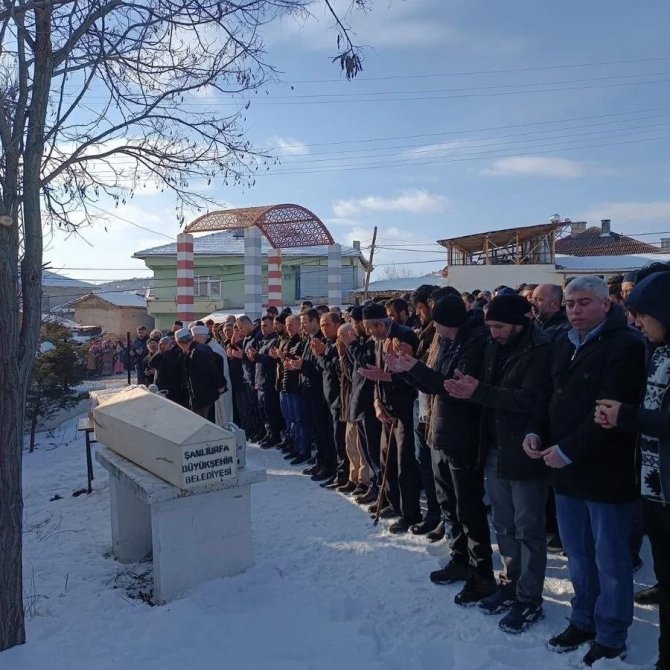 Depremde Hayatını Kaybeden Baba Ve Kız Defnedildi