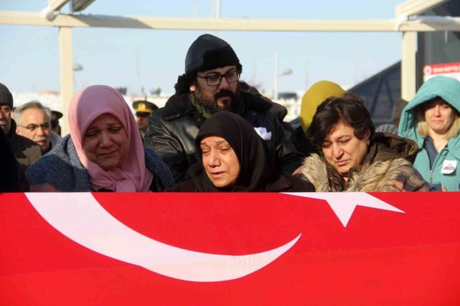 Bu Fotoğrafta Bulunan Sadece Bir Kişi Hayatta Kaldı