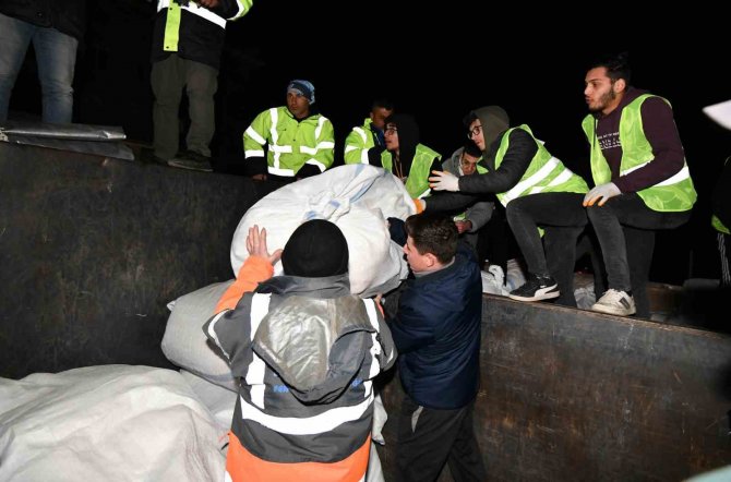 Muratpaşa’dan Malatya’ya 50 Çadır