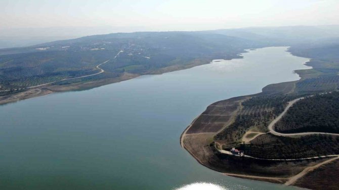 Hatay’da ‘Patladı’ Denilen Barajda Su Yok
