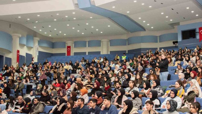 Sü’de Depremzedelere Destek Olacak Gönüllülere Eğitim Verildi