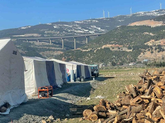 Şenoba Belediyesi, Deprem Bölgesine Günde 3 Öğün 2 Bin Kişilik Sıcak Yemek Dağıtıyor