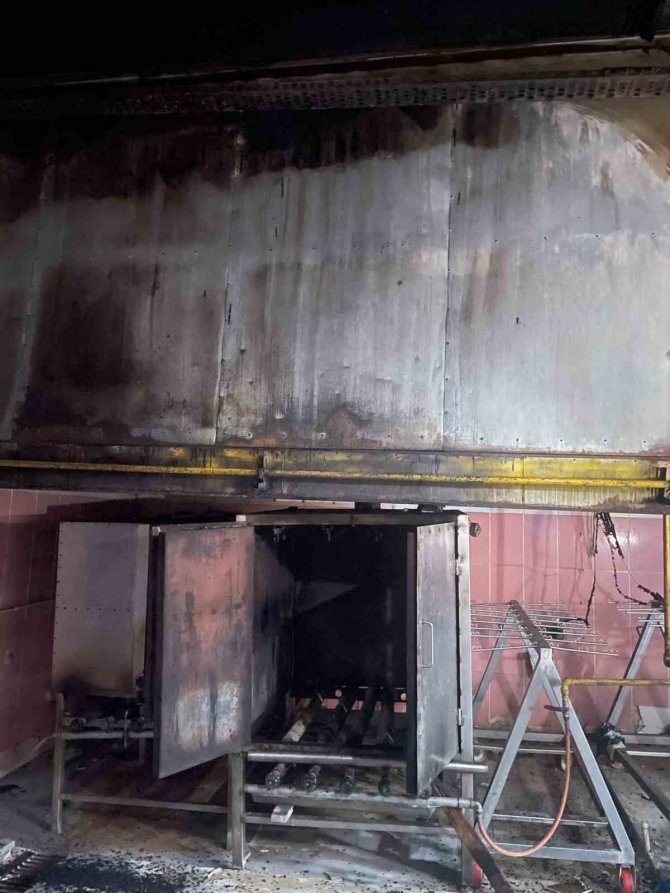 Balıkesir’de Kokoreççide Patlama: 18 Yaralı