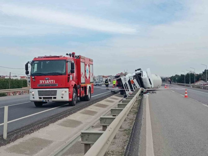 Tekirdağ’da Doğalgaz Yüklü Tanker Devrildi: 1 Yaralı