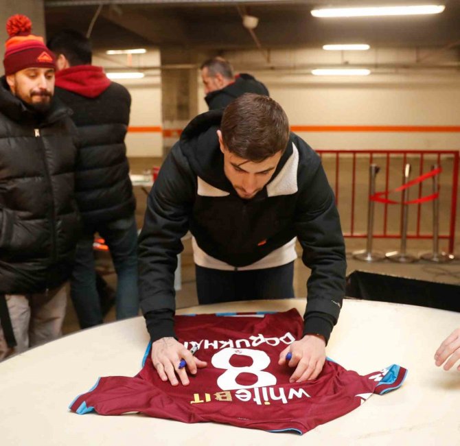 Dorukhan Toköz’den Anlamlı Hareket