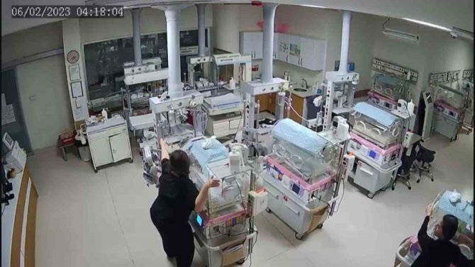 Yenidoğan Bakım Ünitesinde Deprem Paniği Yaşandı, Hemşireler Hayatlarını Böyle Hiçe Saydı