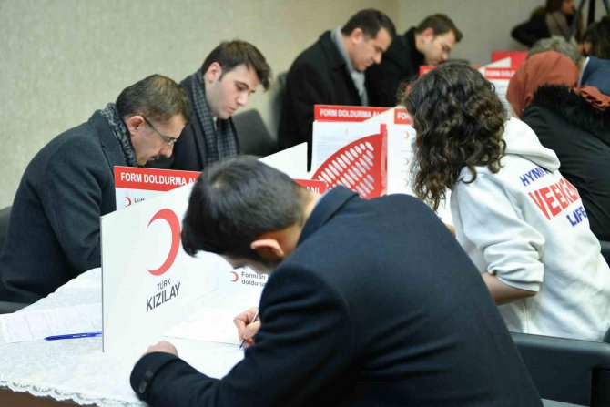 Adalet Bakanlığı Çalışanlarından Kan Bağışı Seferberliği
