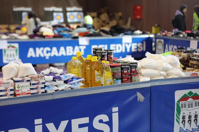 Akçaabat Belediyesi Depremzedeler İçin Seferber Oldu