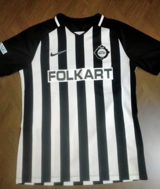 Altaylı Eren Erdoğan, Depremzedelere Yardım İçin Formasını Satışa Sundu