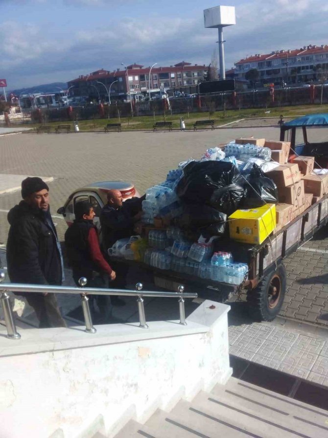 Ayvalık’ta Yardım Geleneği Sürüyor