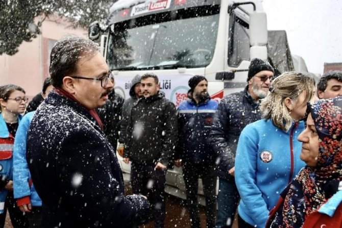 Bilecik’ten Deprem Bölgesine 18 Yardım Tırı Gönderildi