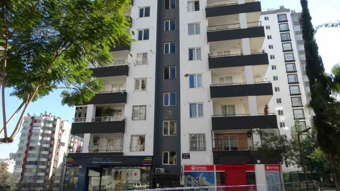 İ̇hsan Bayram Sitesi Sakinleri Bina Müteahhidinin Cezalandırılmasını İstiyor