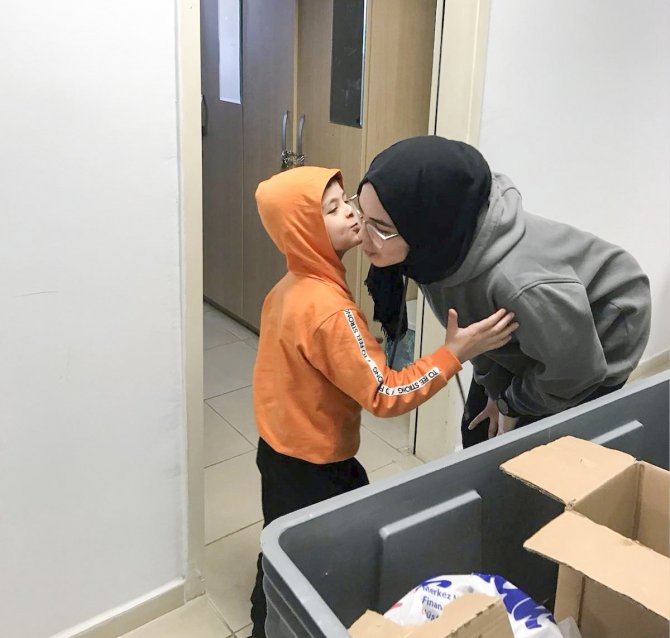 Subü Öğrenci Toplulukları Depremzedelerin Yanında