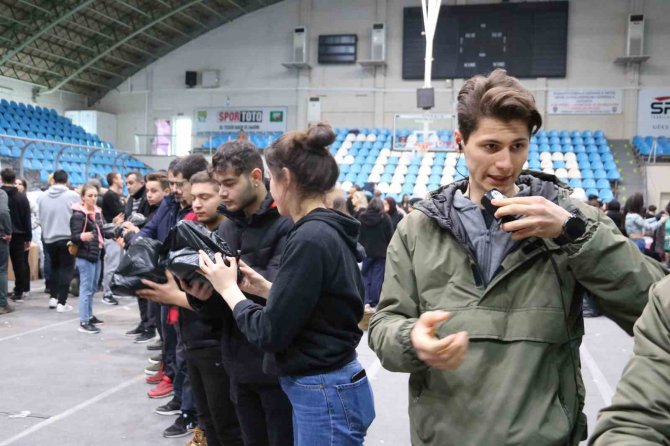 Edirne’de Film Çekim Ekibi Yardımları ‘Telsizler’ İle Koordine Ediyor
