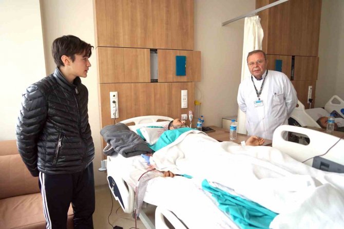 Depremzede Yıldırım: “Ayda Birkaç Kere Depremler Oluyordu, Yine Küçük Zannettik.”