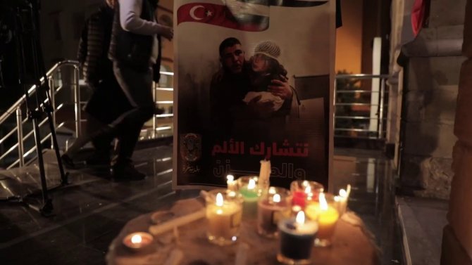 Gazze’de Depremde Hayatını Kaybedenler Anıldı
