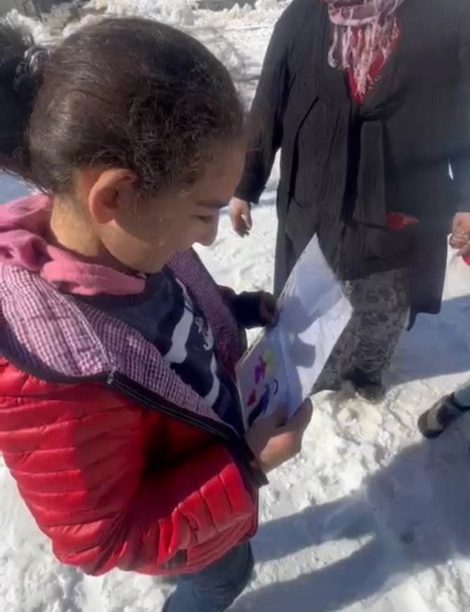 İ̇stanbul’dan Kahramanmaraşlı Kıza Duygulandıran Mektup