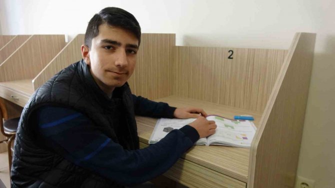 Elazığ’da Depremzedeler Kyk Yurtlarında Misafir Ediliyor