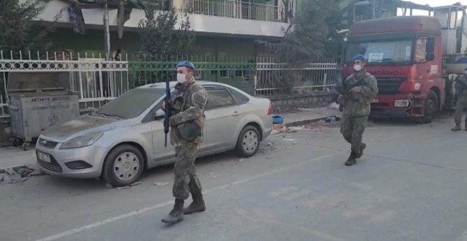 Mehmetçik Deprem Bölgesinde Asayiş Hizmetinde