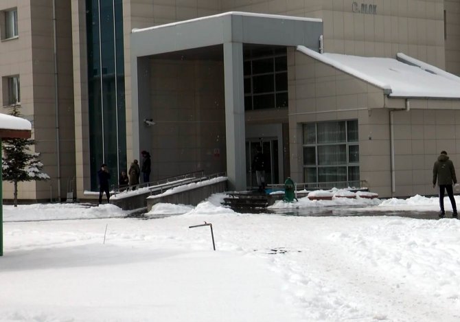 Kayseri’deki Yurtlarda 4 Bin 800 Depremzede Misafir Ediliyor