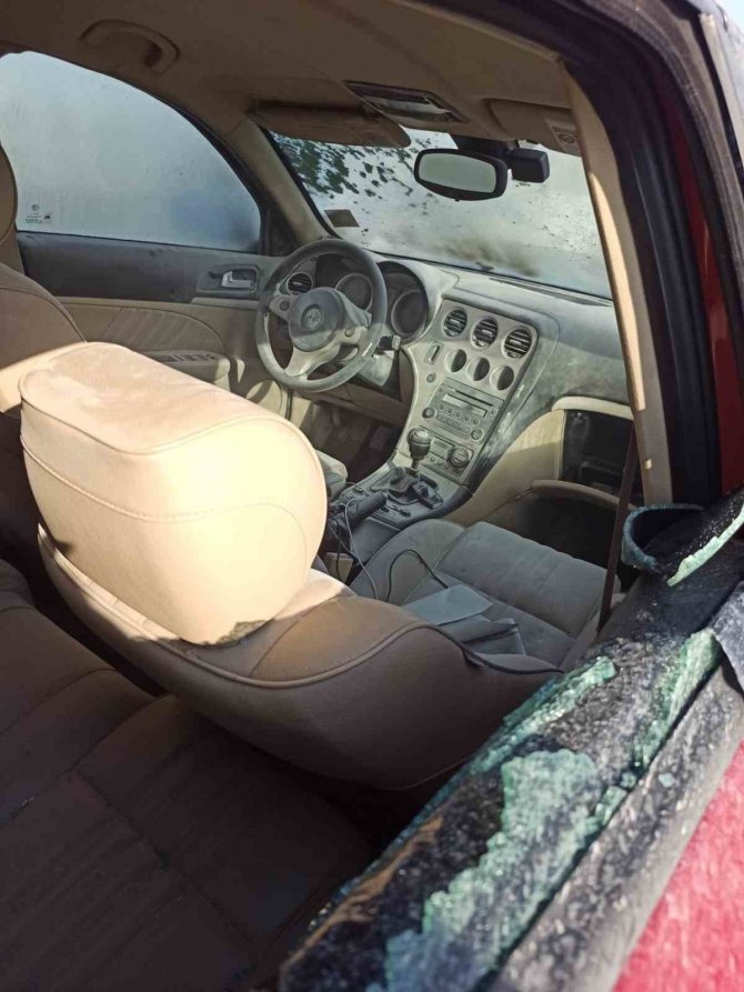 Kırklareli’nde Yabancı Plakalı Otomobil Seyir Halinde Alev Aldı