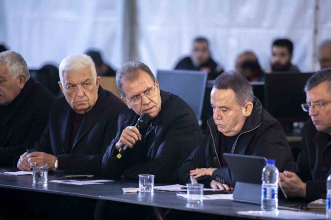 Seçer: "300 Çadırlık Bir Çadırkent Kurulumu Yapılacak"