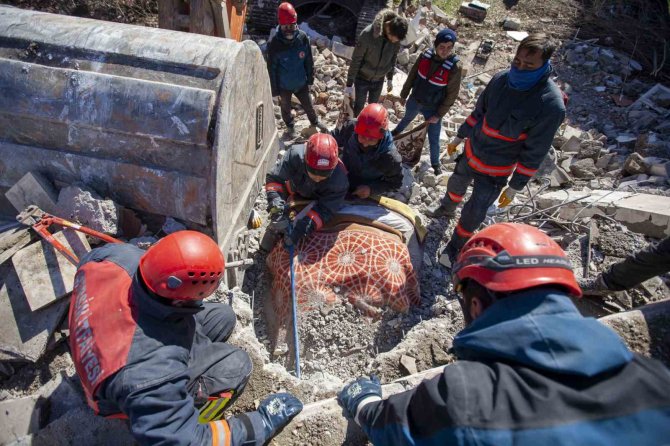 Mersin İtfaiyesi 478 Kişiyi Kurtardı