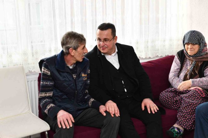Başkan Kanar’dan Kara Ailesine Taziye Ziyareti
