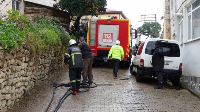 Ordu’da Baca Yangını Ekipleri Harekete Geçirdi