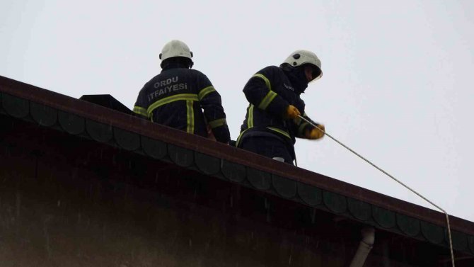 Ordu’da Baca Yangını Ekipleri Harekete Geçirdi