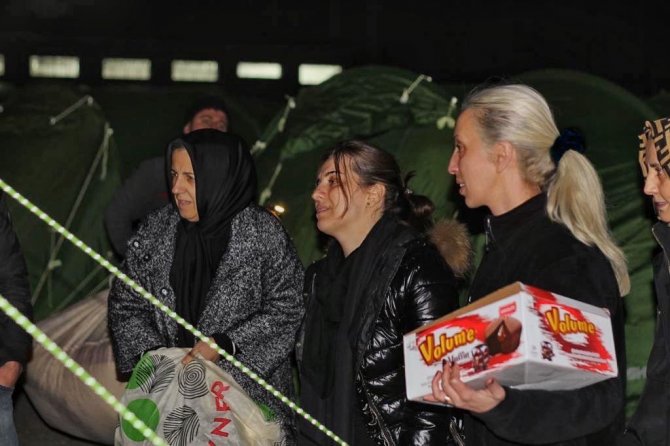 Şefler Ebru Baybara Demir İle Türev Uludağ Depremzedeler İçin Ocak Başında