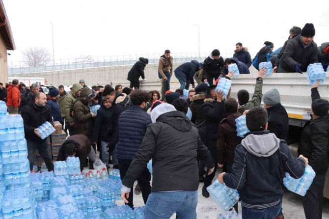 Sivas’ta Eğitim Camiası Seferber Oldu