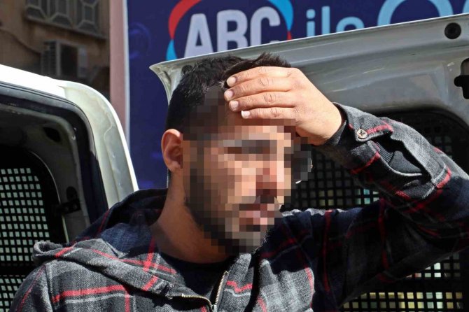 Parkta Oturan Kadının Kapkaç Kabusu, Vatandaş Müdahalesiyle Engellendi
