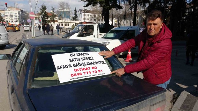 Otomobilini Depremzedeler İçin Sattı