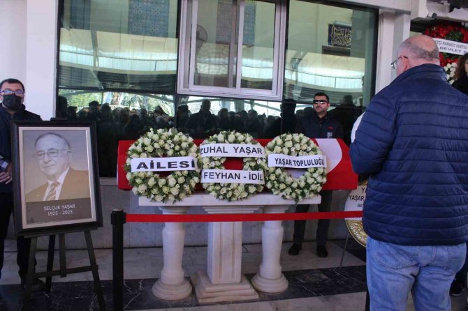 Selçuk Yaşar Son Yolculuğuna Uğurlandı