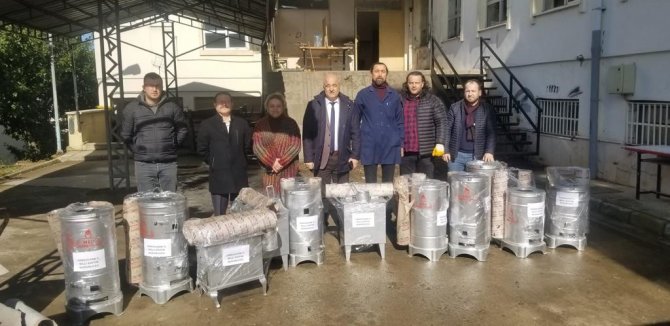 Alaplı Meslek Lisesi Öğrencileri Depremzedeler İçin Soba Üretiyor