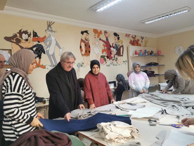 İ̇vrindi Afetzedeler İçin Kenetlendi