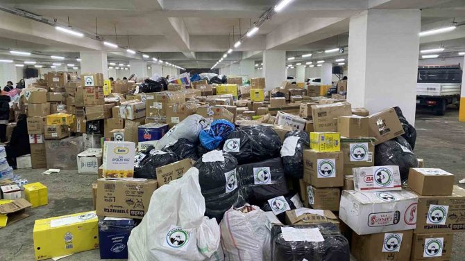 Ardahan Belediyesi Depremzedeler İçin Seferber Oldu
