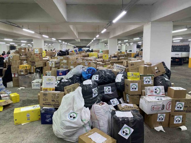 Ardahan Belediyesi Depremzedeler İçin Seferber Oldu
