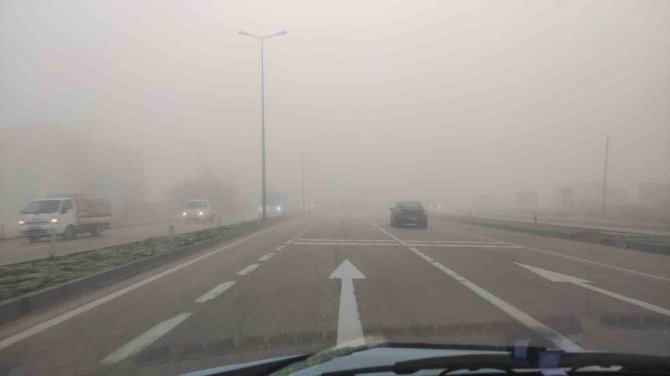 Bandırma’da Sis Etkili Oldu