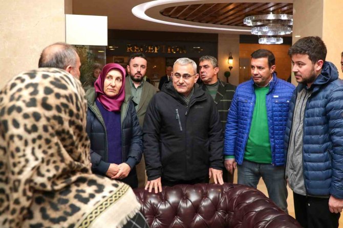 Başkan Işık, Ilıca Harlek Termal Otel’de Misafir Edilen Depremzedeleri Ziyaret Etti