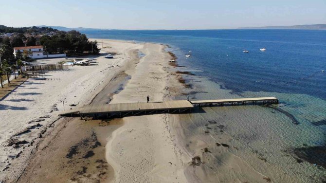 Çanakkale’de Deniz 20 Metre Çekildi