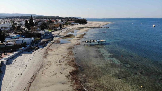 Çanakkale’de Deniz 20 Metre Çekildi