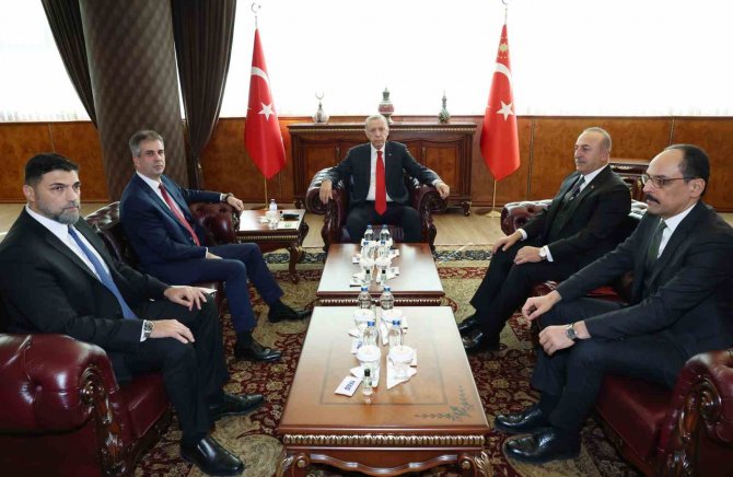 Cumhurbaşkanı Recep Tayyip Erdoğan, İ̇srail Dışişleri Bakanı Eli Cohen’i Kabul Etti.