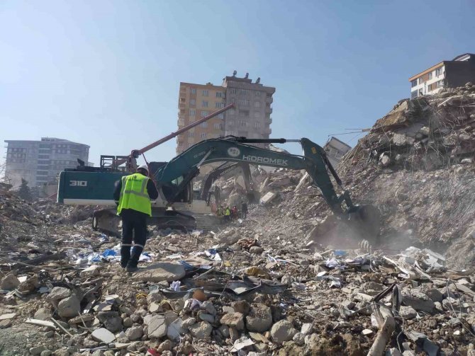 Deprem Bölgesinden Bursa’ya Dönen Ekipten Çarpıcı Fotoğraflar