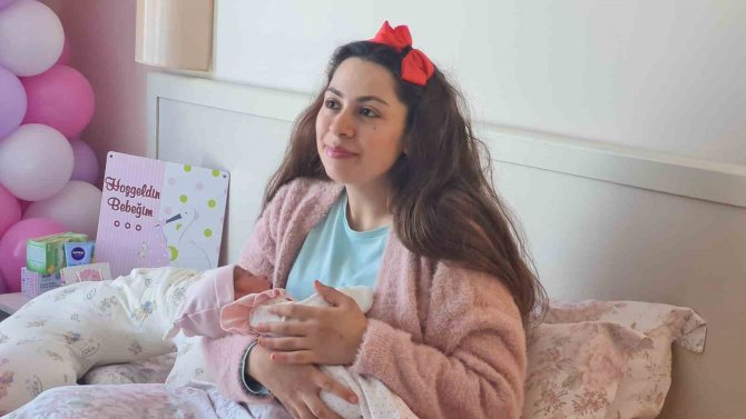 Depremzede Anne Bebeğini Bodrum’da Dünyaya Getirdi