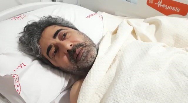 Depremde Kolunu Kaybeden Gazeteci Bodur “Bileğimizi Kopardık, Ama Hayatımızı Kurtardık”