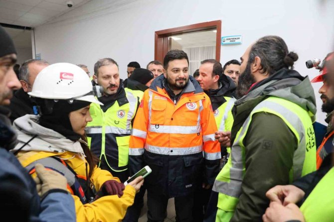 Başkan Öztekin Deprem Bölgesinde